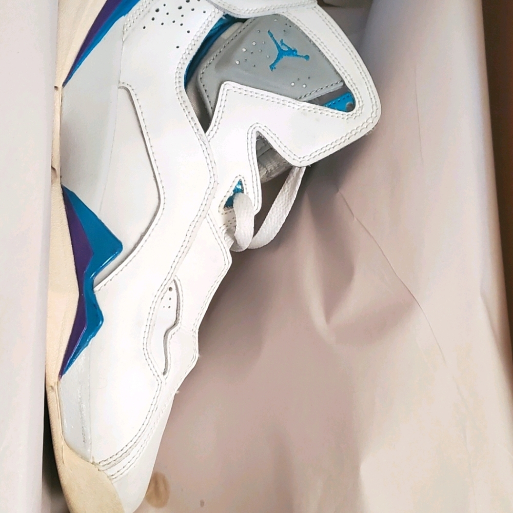 Jordan true flight 7y